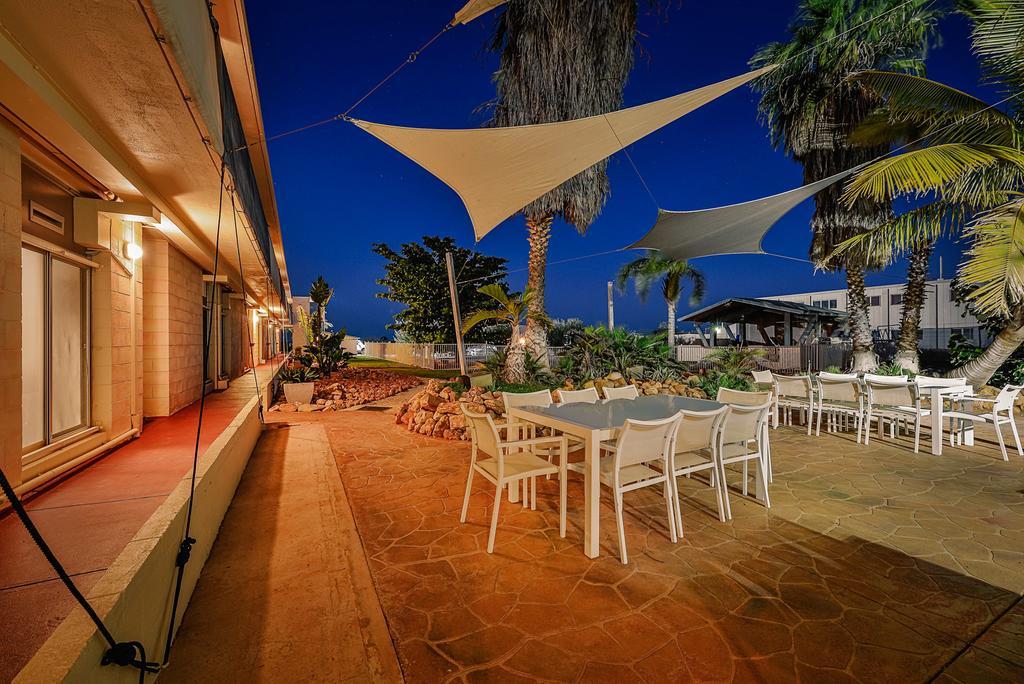 Sea Breeze Resort Exmouth Exterior photo