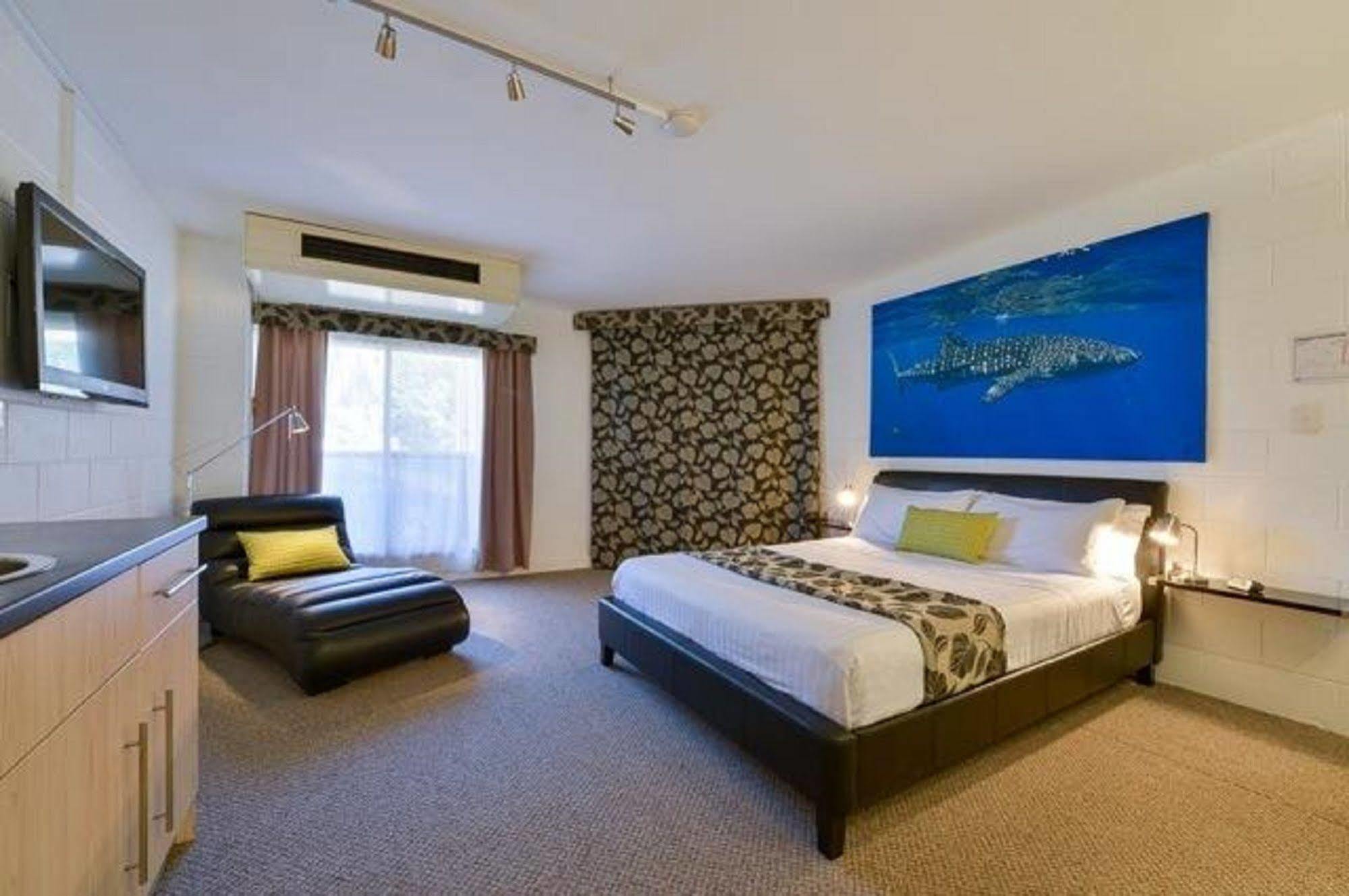 Sea Breeze Resort Exmouth Exterior photo