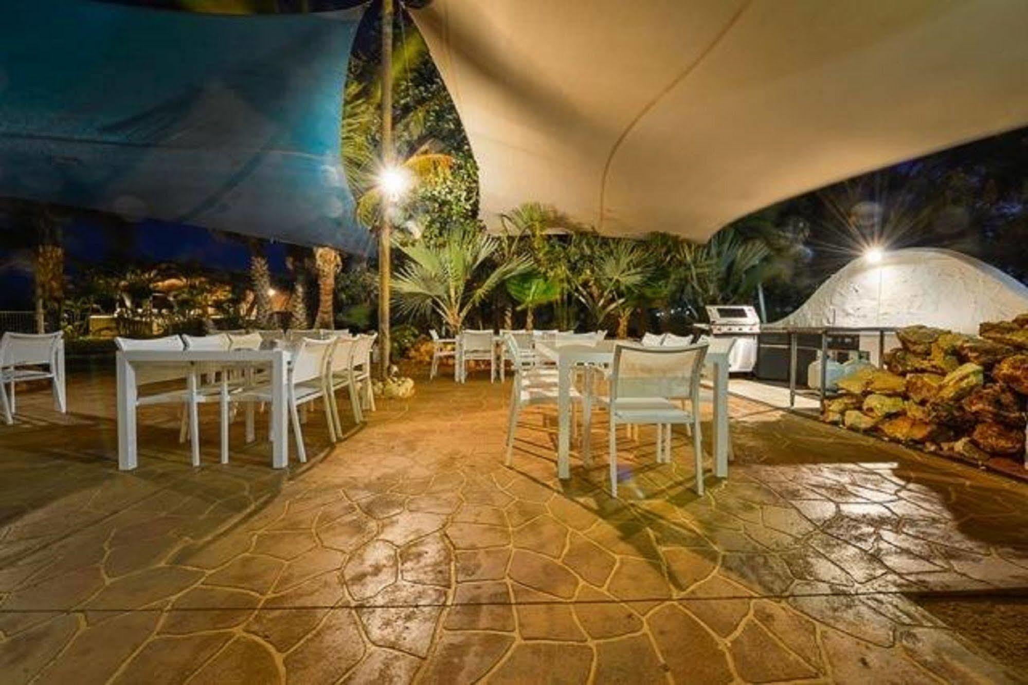 Sea Breeze Resort Exmouth Exterior photo