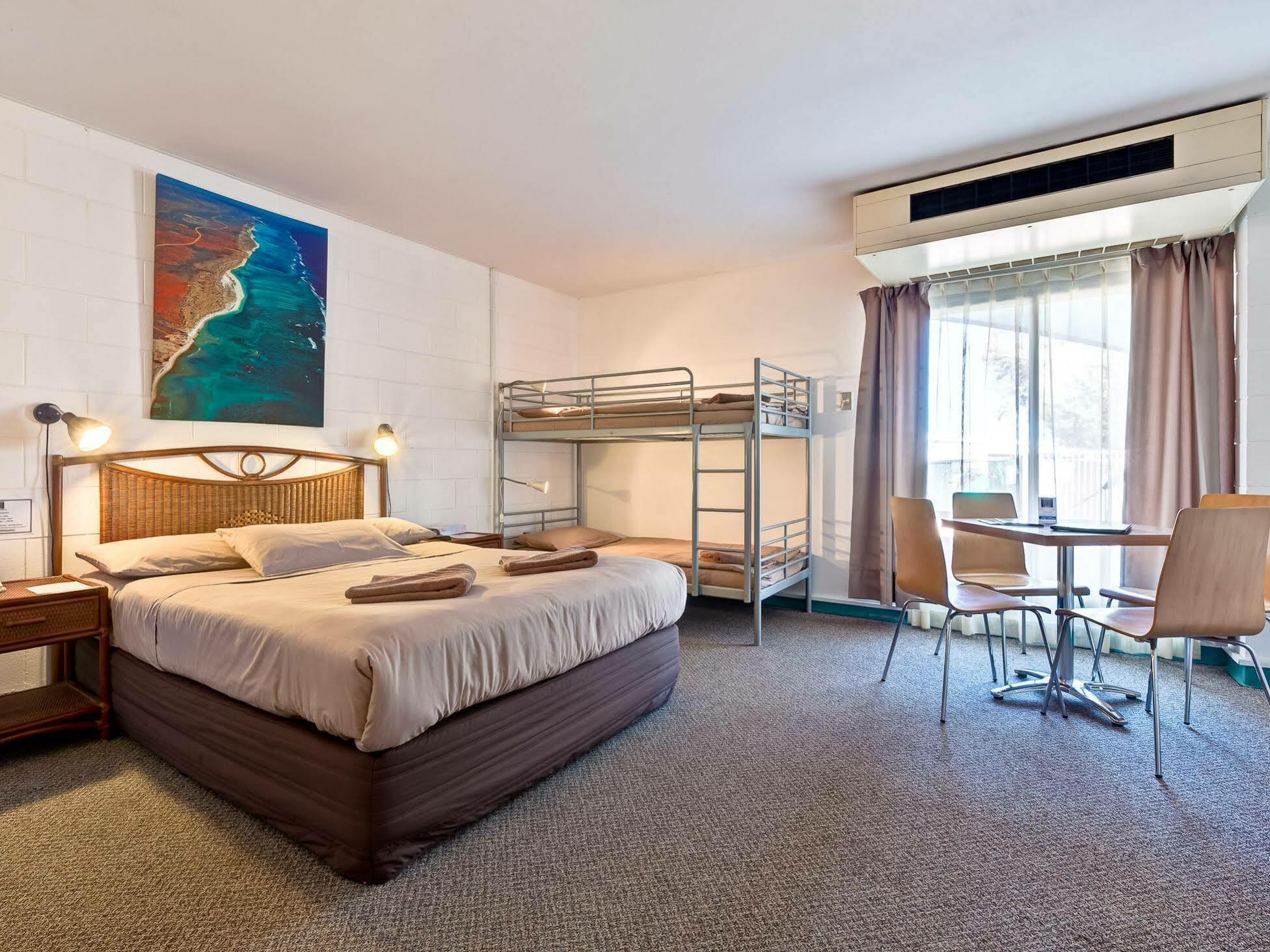 Sea Breeze Resort Exmouth Exterior photo